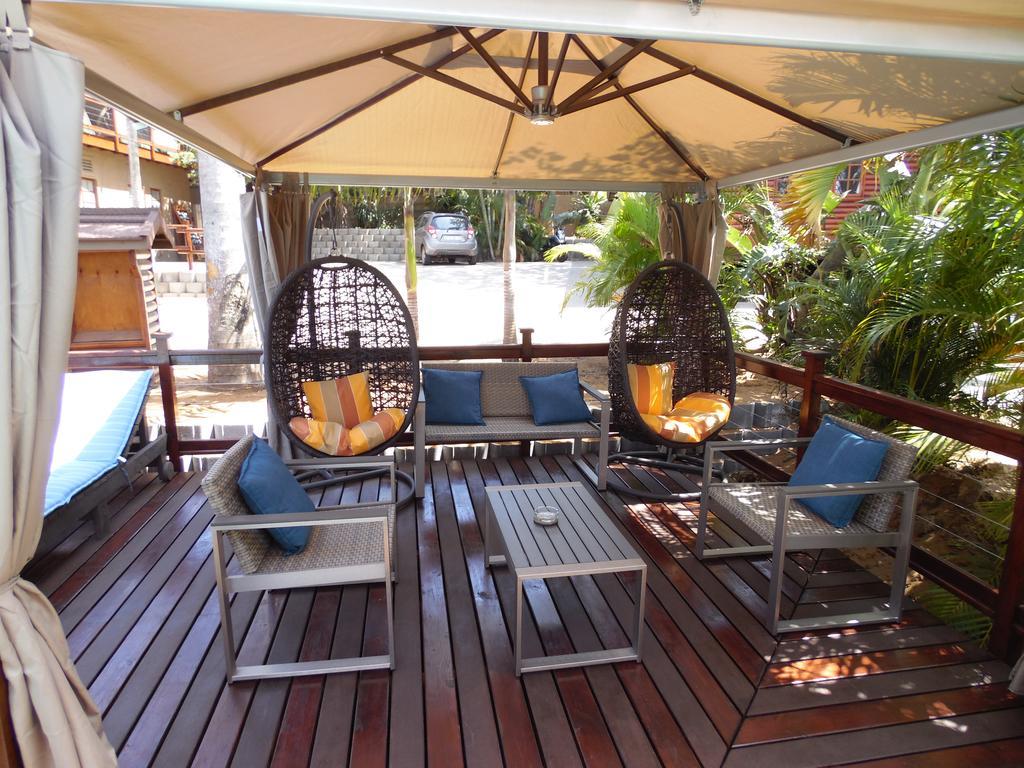 Urban Glamping Tranquil International Backpacking Village St Lucia Bagian luar foto