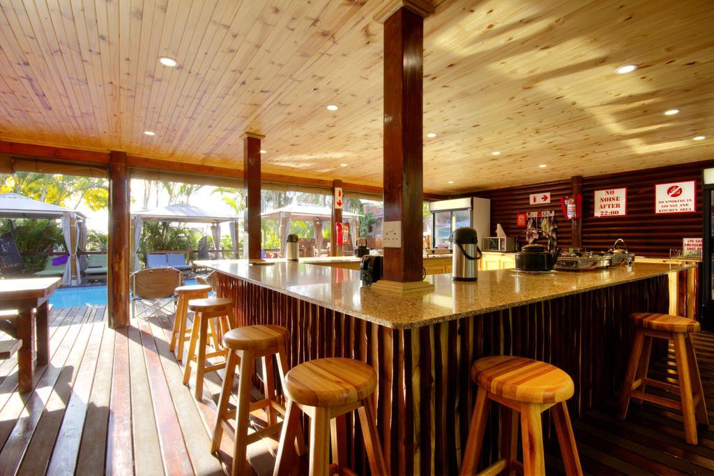 Urban Glamping Tranquil International Backpacking Village St Lucia Bagian luar foto