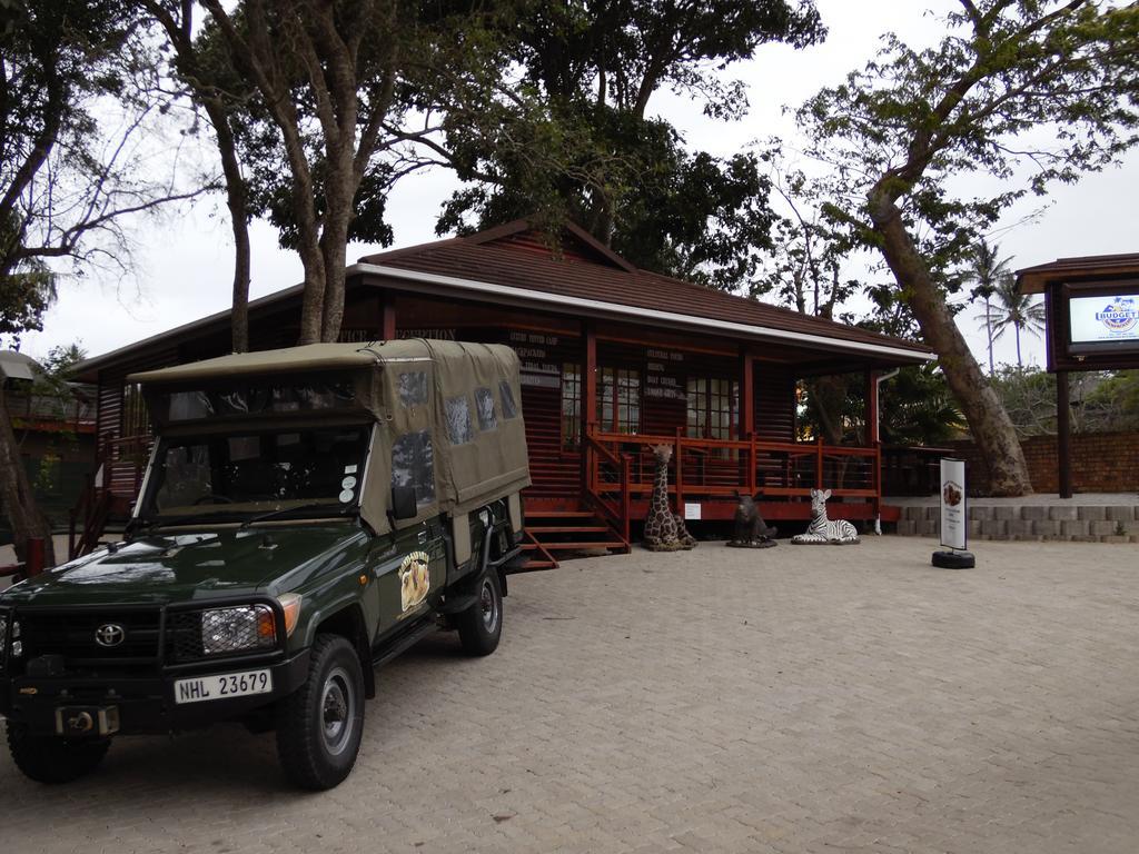 Urban Glamping Tranquil International Backpacking Village St Lucia Bagian luar foto